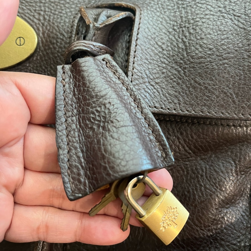 Mulberry Dark Brown Leather Bayswater Satchel with Gold Turnlock - Picture 5 of 16